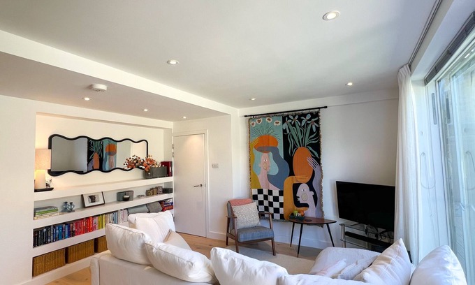 Clapham Apartment | Garden Flat in Clapham South - 4 min from tube/shops