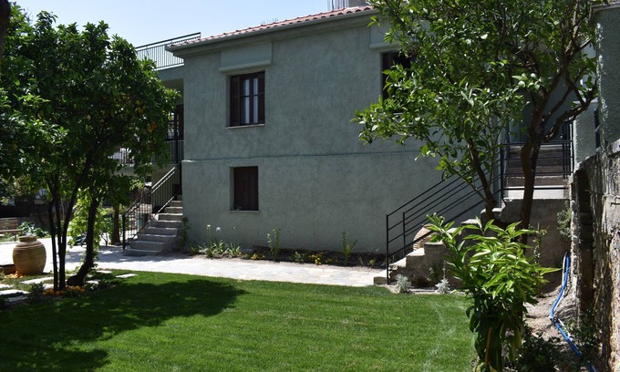 Nea Anchialos House | Garden House - 5min from the beach!