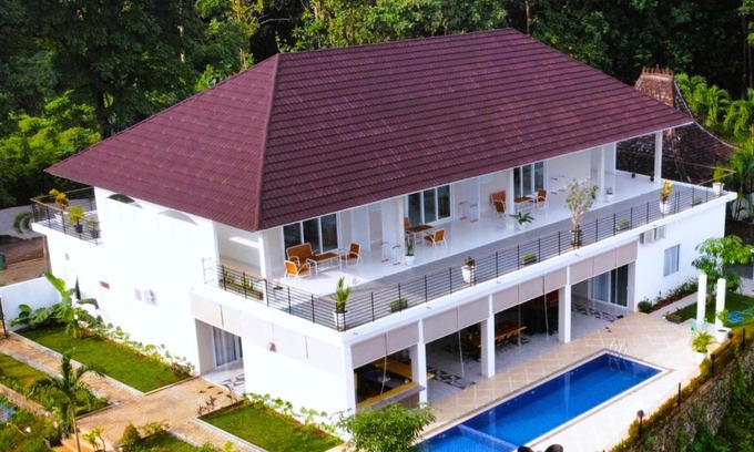 Bandengan House | Garden House Jepara