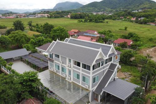 Luang Prabang Hotel | Garden House Rice Field and Mountain View