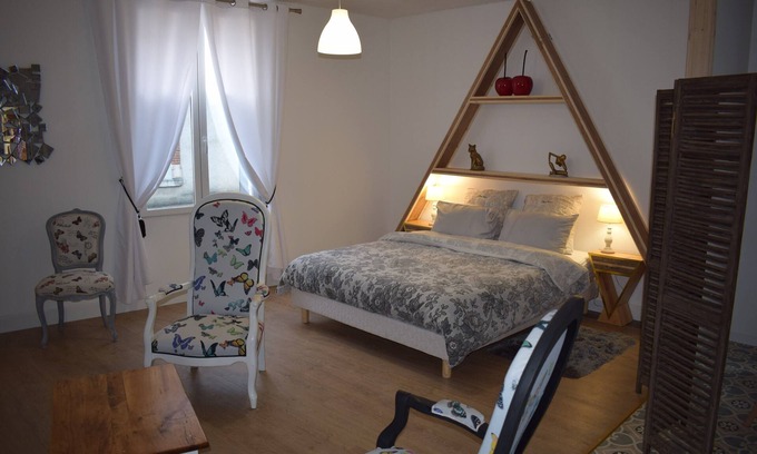 Aubigny-sur-Nere House | Garden level No stairs Direct access