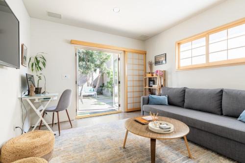 Playa Del Rey Apartment | Garden Oasis by the Sea