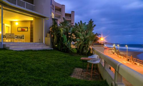 Umdloti Apartment | GARDEN ON THE BEACH