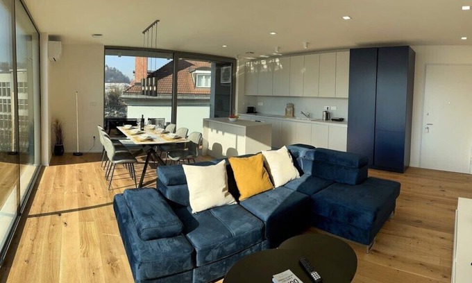 Ljubljana City Centre Apartment | Garden Residence - Premium Castle View Apartment