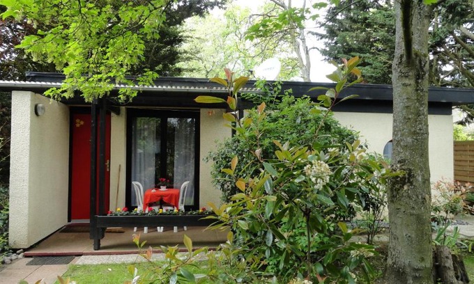 Tremblay-les-Gonesse Apartment | Garden Studio Chantilly