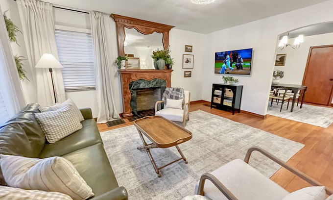 Grandview Heights Condo | Garden Suite - Sauna + King Bed! -Central location