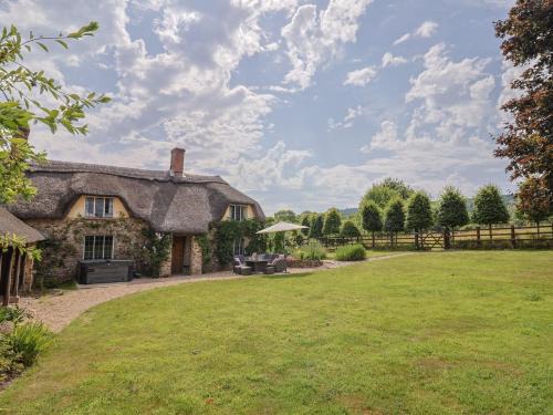 West Buckland House | Garden View