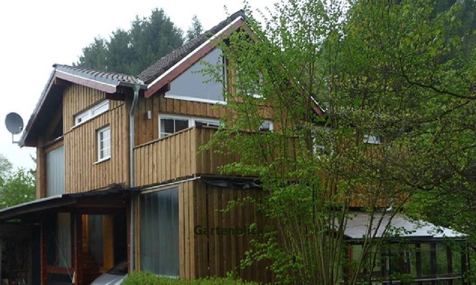 Dierdorf House | Garden View House - Garden View: 8 bed apartment