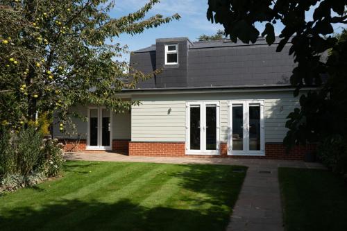 Cambridge House | Garden Villa