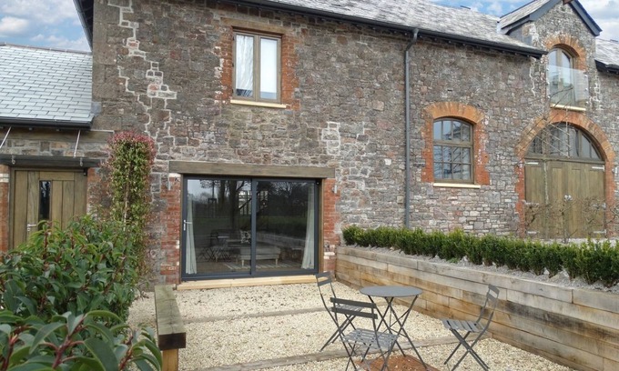 Talaton Cottage | GARDENERS COTTAGE, pet friendly, luxury holiday cottage in Talaton