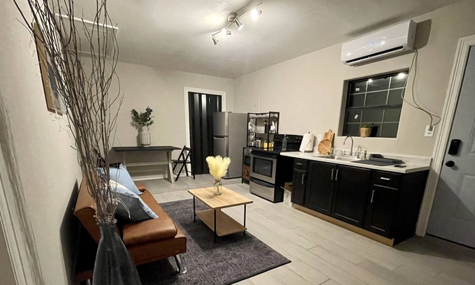 Brownsville House | Gardenia GH
