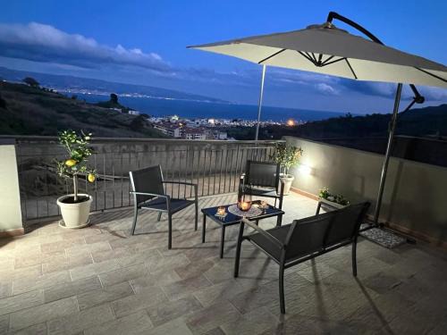 Mili San Pietro Apartment | Gardenie Home: delizioso villino vista mare