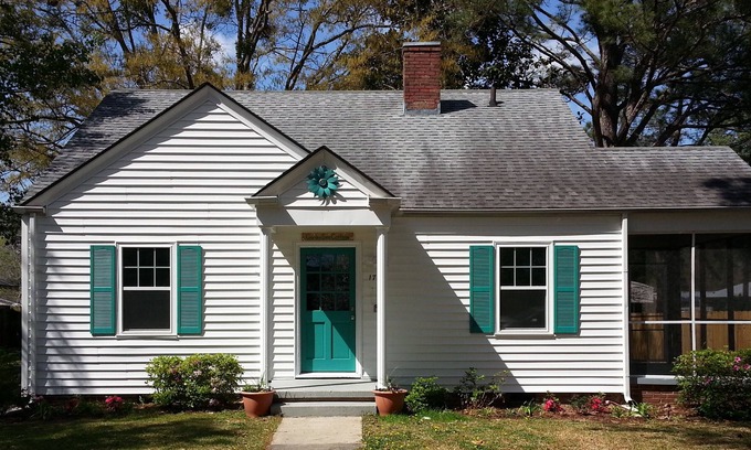 New Bern House | ~GardenSea Cottage~ Just a few blocks to downtown historic New Bern.