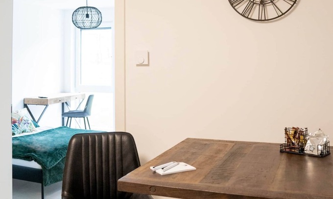 Dormagen Apartment | Gardenview Apartment No. 2 on the first floor right (garden view, terrace)