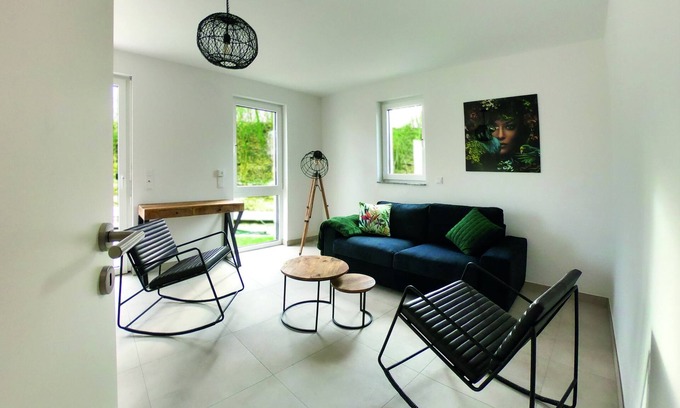 Dormagen Apartment | Gardenview apartment no. 3 on the first floor left (garden view, terrace)