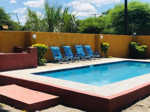 Maun House | GardenView Holiday Home
