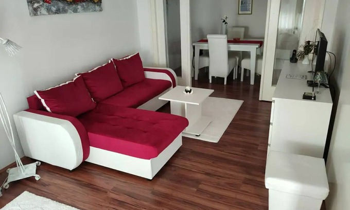 Zemun Apartment | Gardos house above Danube
