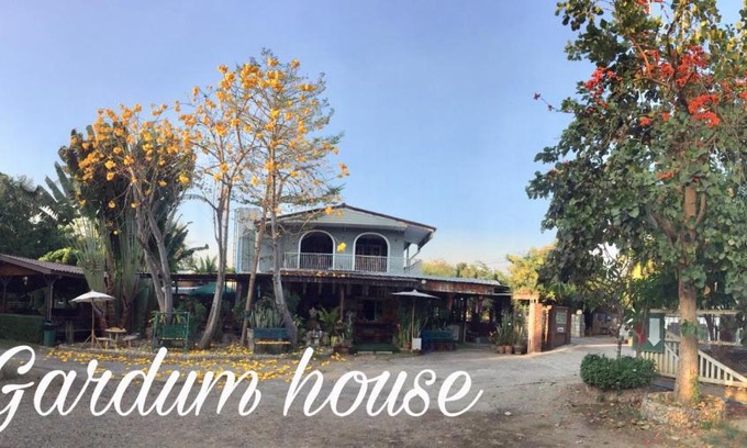 Hot Hotel | Gardum House