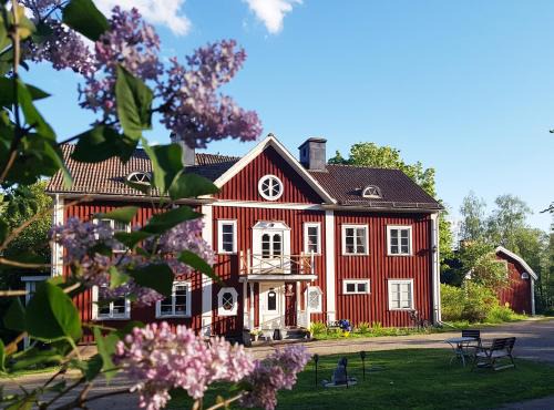 Garpenberg Bed & Breakfast | Garpenbergs B&B, BnB