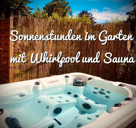 Petershagen House | GartenLoft mit Outdoor Whirlpool und Garten