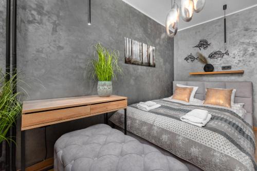 Grochow Apartment | Garwolińska 26 by Homeprime