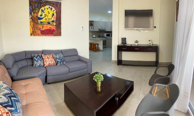 Urdesa Apartment | GARZOTA SUITE DEL ARTE 3er Piso