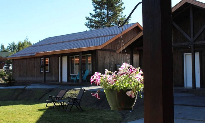 Island Park Ski Chalet | Gas Fireplace, 3 Bedroom, Full Kitchen, 2 Bathroom