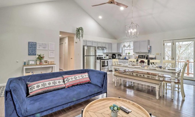 East Stroudsburg House | Gas Grill, Lake Access Scenic Poconos Retreat!