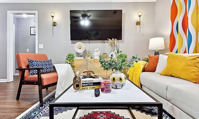 Norcross House | GA’s Peaches - Where Modern Meets Southern Comfort