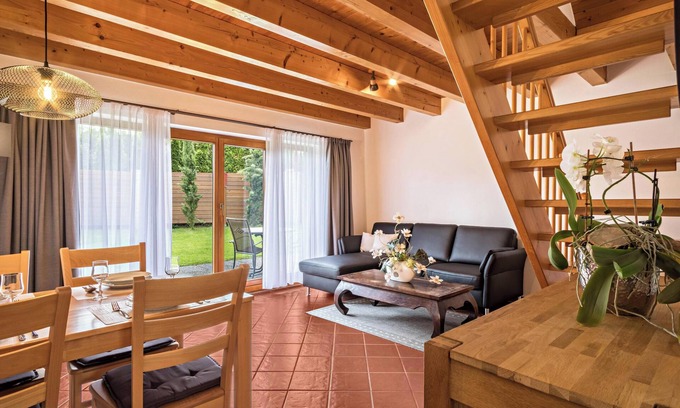 Langenargen Apartment | "Gästehaus Heilig Apartment 2" only a few meters from Lake Constance