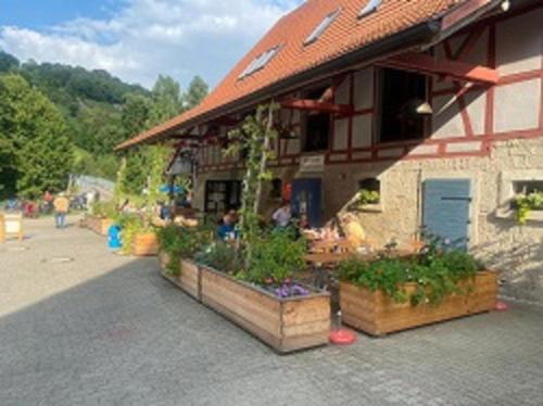 Adelshofen House | Gasthaus Holdermühle