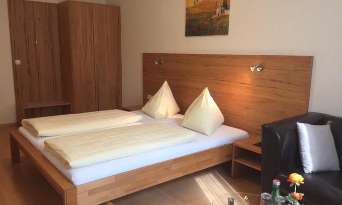 Ried im Innkreis House | Gasthaus Hotel Feldschlange