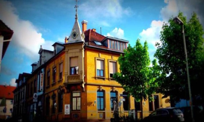 Buchenbronn House | Gasthaus Lamm
