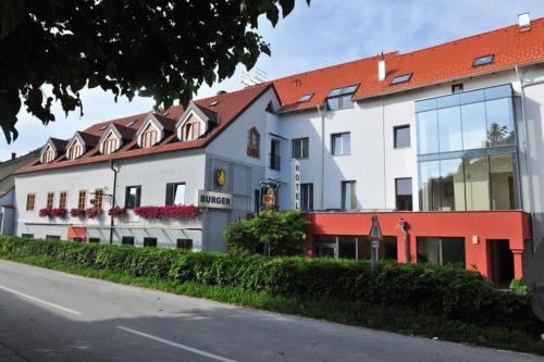 Furth bei Goettweig Hotel | Gasthof Hotel Zur goldenen Krone