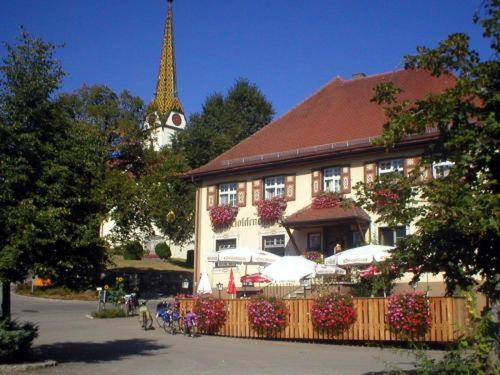 Wilhelmsdorf House | Gasthof zum Goldenen Kreuz