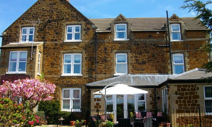 Hunstanton House | Gate Lodge Guest House