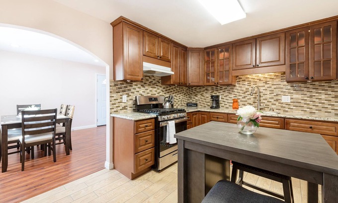 La Puente House | Gated 3 Bedroom Home Away From Home