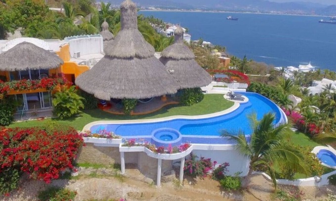 Peninsulas de Santiago House | Gated Community Fully Staffed in Manzanillo