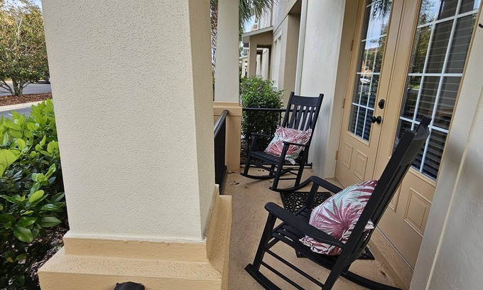 Sanford House | Gated, quiet 3 bdrm 3 bath townhome at Sanford, Heathrow & Lake Mary junction.