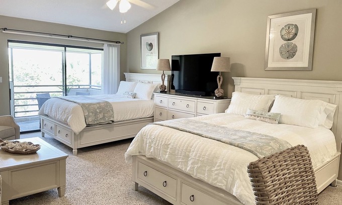 Sawgrass Condo | Gated SAWGRASS BEACH CLUB - WALK to BEACH!