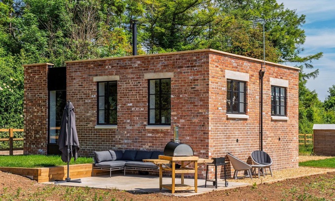 Limpley Stoke House | Gatehouse - One Bedroom House, Sleeps 2