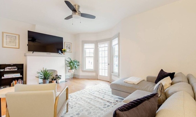 Buffalo House | Gates Circle 2 Bedroom Sanctuary