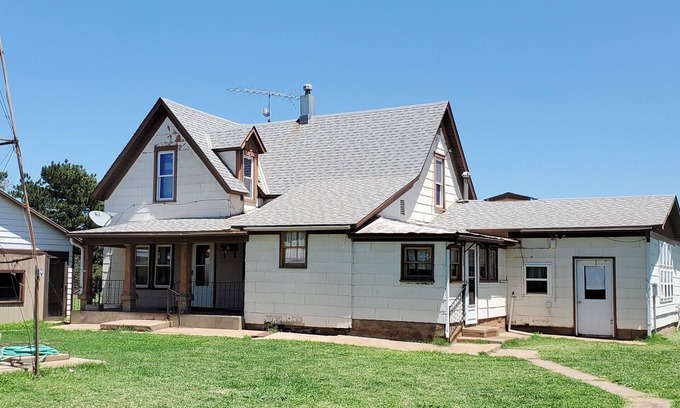 Harper County Other | Gateswood Farmhouse
