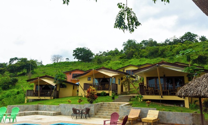 Pueblo Nuevo Cabin | Gatun Lake Lodge Hotel