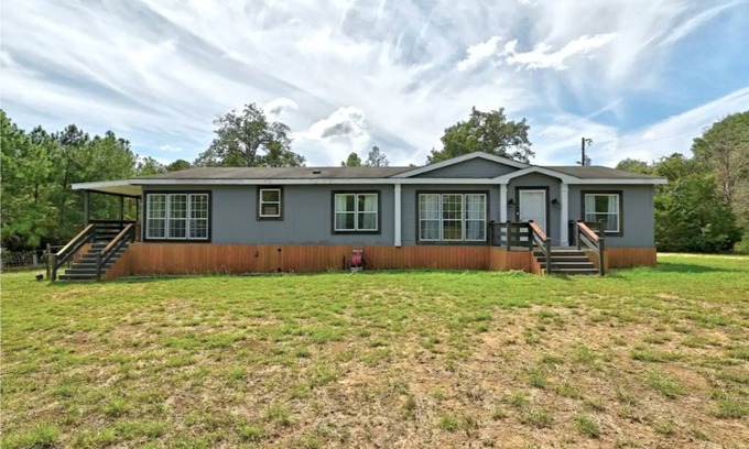 Smithville House | Gaviota Home in The Lost Pines