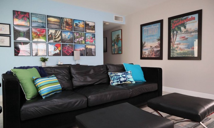 South Middle River Apartment | Gay Men’s Private Pool Home. Garden View Apt. Walk To Wilton Manors.