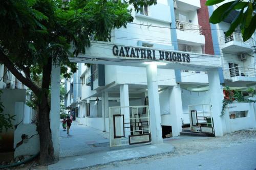 HITEC City House | GAYATHRI HEIGHTS SERVICED APARTMENTS & APARTMENT HOTEL In HYDERABAD