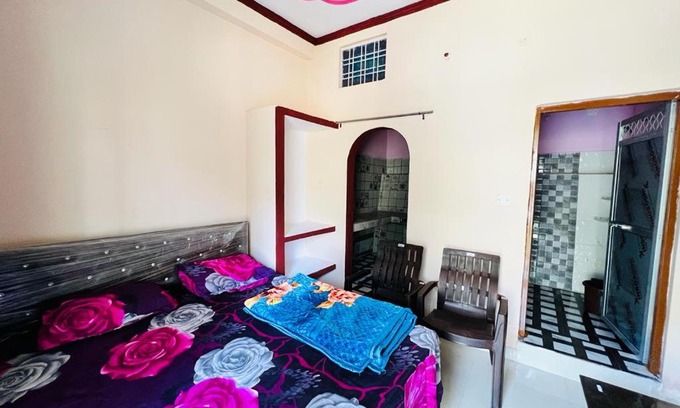 Rudraprayag House | Gayatri Homestay