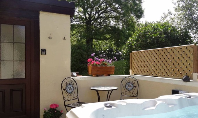 Llanbedrgoch Cottage | Glasinfryn Cottage