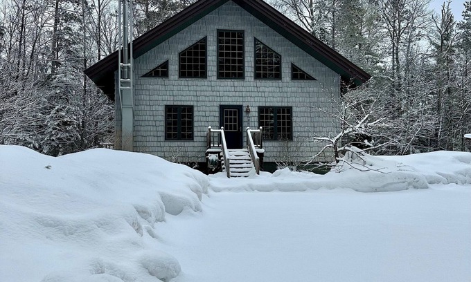 Wetmore Cottage | GDC- Near Buckhorn Restaurant, Large Family Home,Trail 7 Accessible